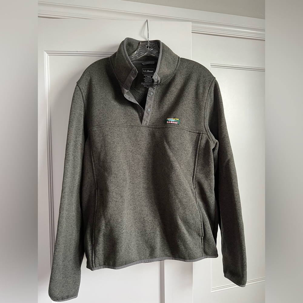 Olive green fleece pullover jacket